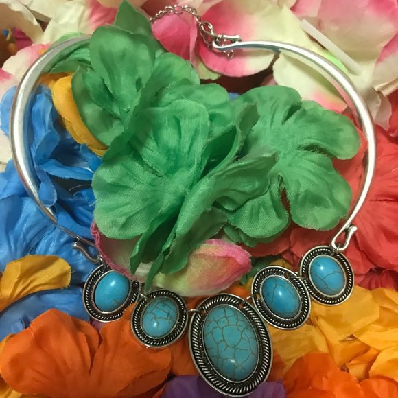 Turquoise -like Necklace - Picture 5 of 16